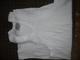Camiseta blanca de algodon para muchacho delgado o niño