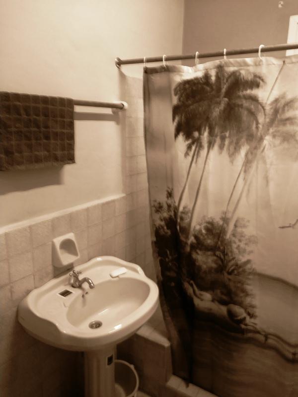 Viviendas > Casas en venta: Vendo casadecampo indep,garaj,2/4,patio
